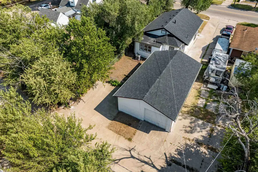 2614 W Douglas Ave, Wichita, KS 67203 - #3