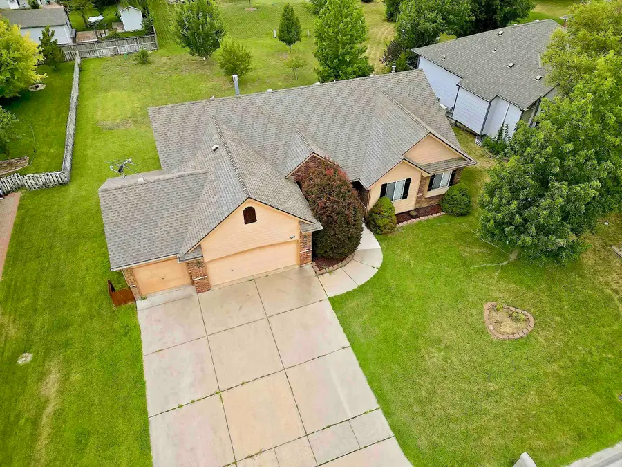 1011 S Sagebrush, Wichita, KS 67230 - #2