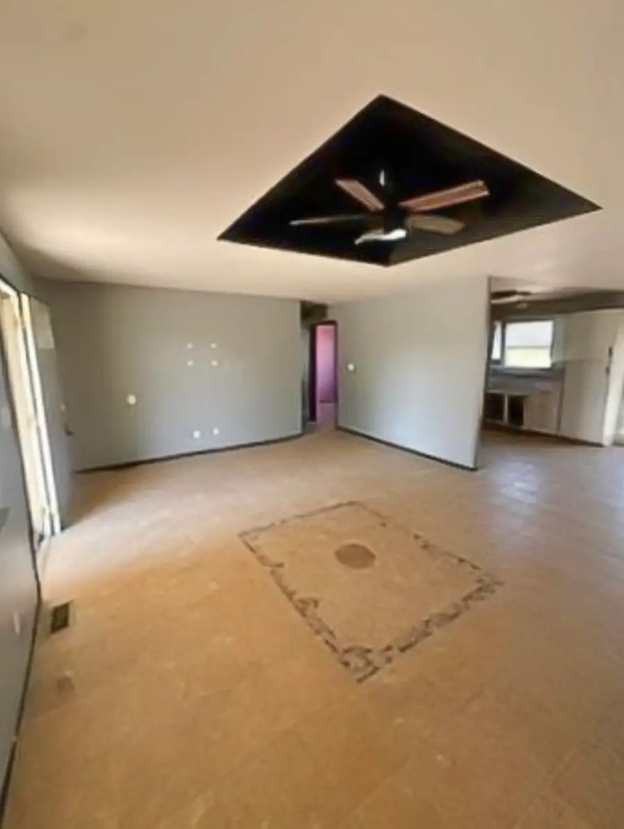 1401 Forrest, Liberal, KS 67901 - #2
