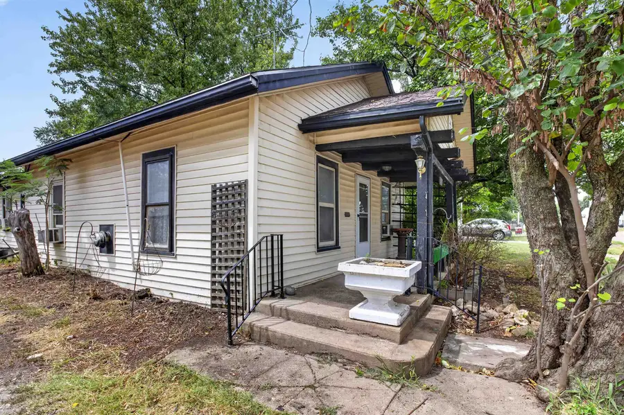1917 W Mccormick Ave, Wichita, KS 67213 - #3