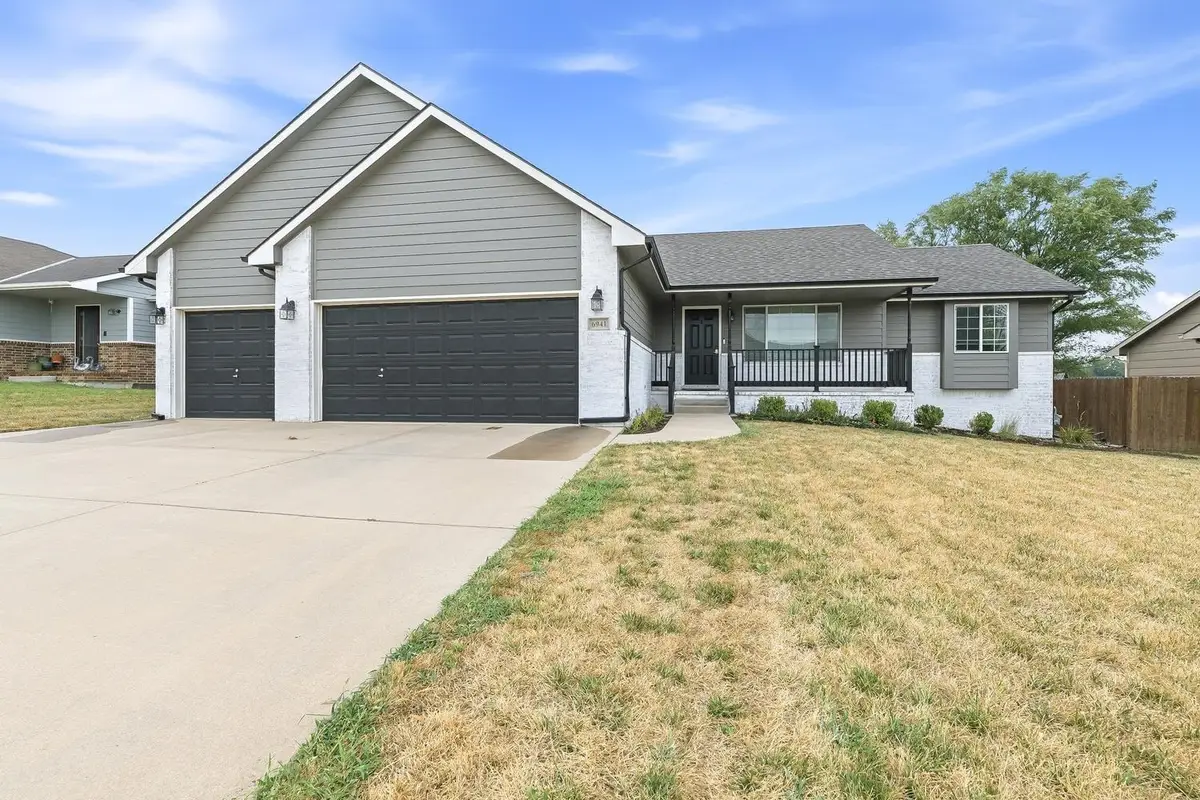 6941 N Wendell Cir, Park City, KS 67219 - #1
