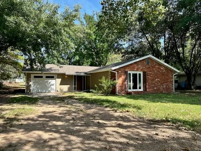6606 N Madison, Hutchinson, KS 67502 - #1