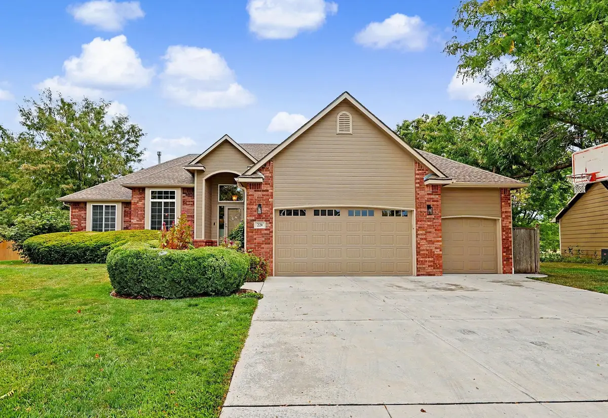 220 N Bent Tree, Andover, KS 67002 - #1