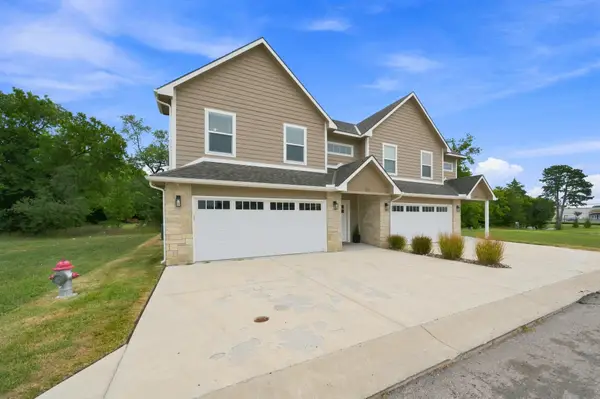 331 N 127th East 106, Wichita, KS 67206