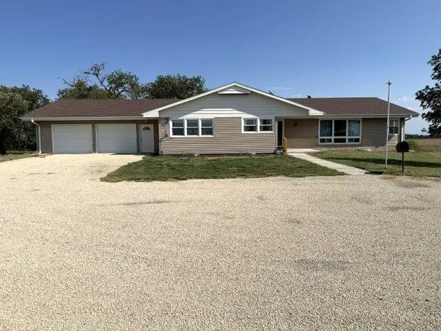 1309 N 100th Rd, Minneapolis, KS 67467 - #1