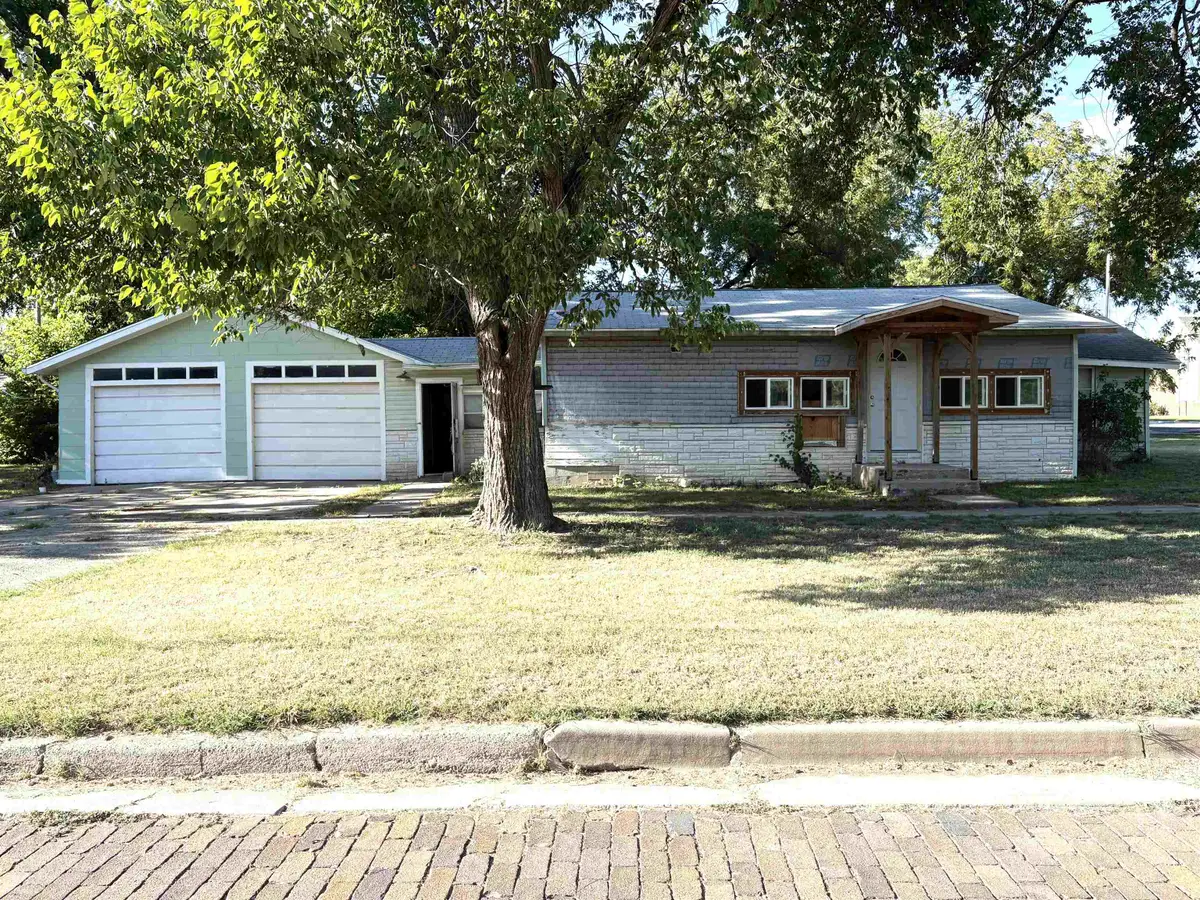 326 E 3rd St, Douglass, KS 67039 - #1