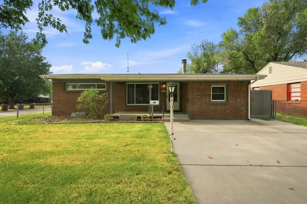 1421 E 31st St South, Wichita, KS 67216