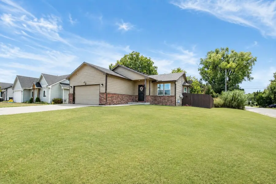 821 W 50th, Wichita, KS 67217 - #2