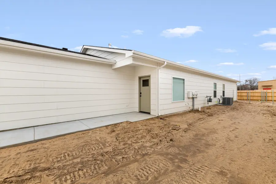 2343 W Macarthur Ct, Wichita, KS 67217 - #3