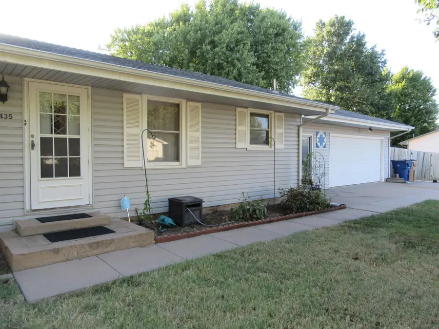 6435 N Wendell St, Park City, KS 67219 - #3