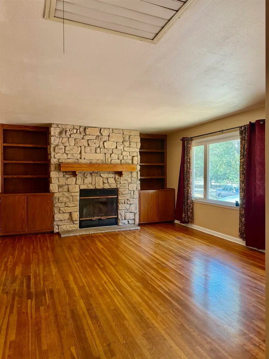 1805 N Woodrow Ct, Wichita, KS 67203 - #3