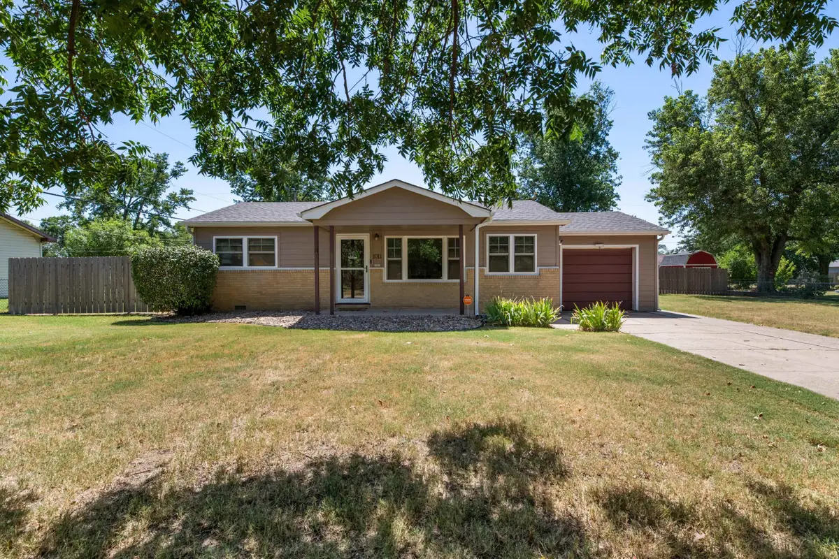 1011 W Lockwood St., Wichita, KS 67217 - #1