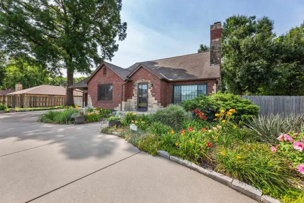 3705 E Mount Vernon St, Wichita, KS 67218