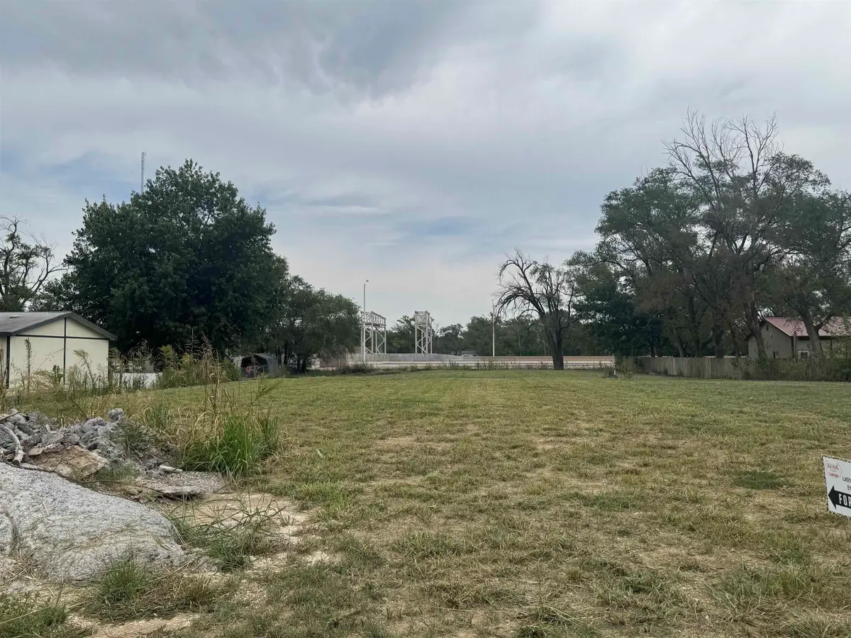 7068-7070 S Shahin St, Haysville, KS 67060 - #1