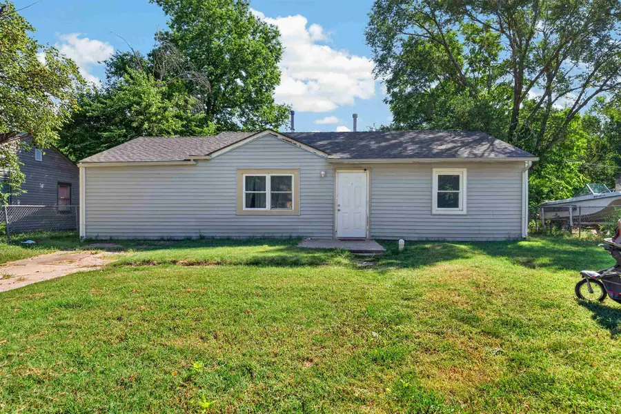5042 S Meadowview Ave, Wichita, KS 67216 - #2