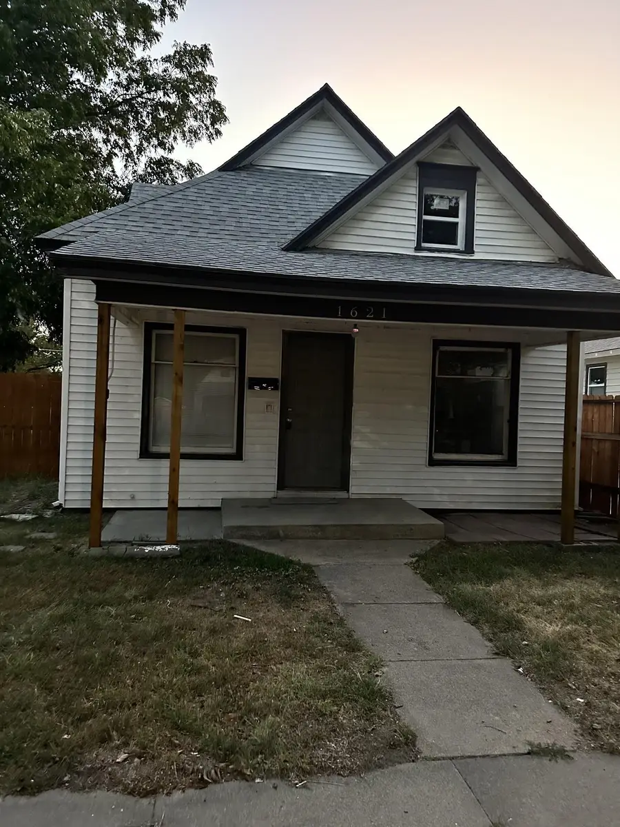 1621 S Waco, Wichita, KS 67213 - #2