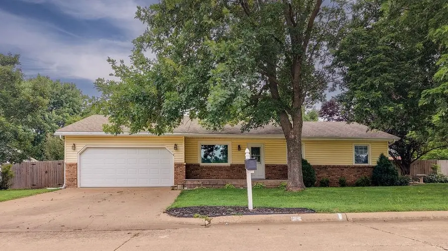 9 Deveron, Winfield, KS 67156 - #3