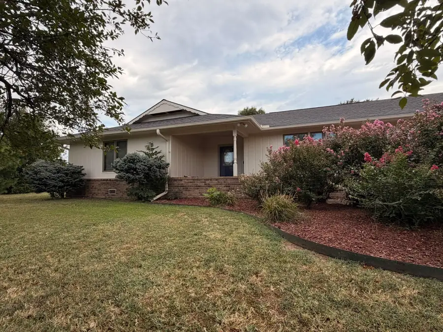 2817 E Birch Avenue, Parkerfield, KS 67005 - #2