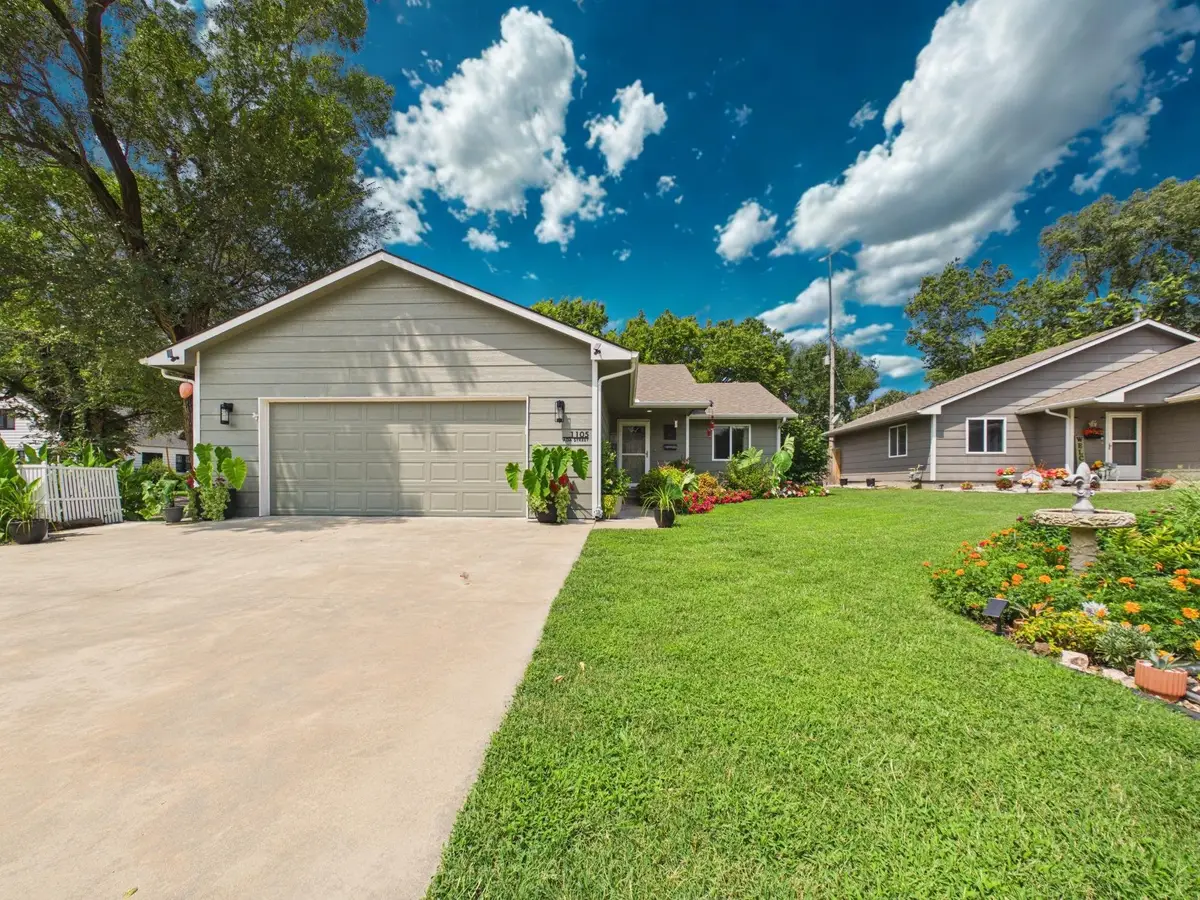 1105 N Ada St, Augusta, KS 67010 - #1