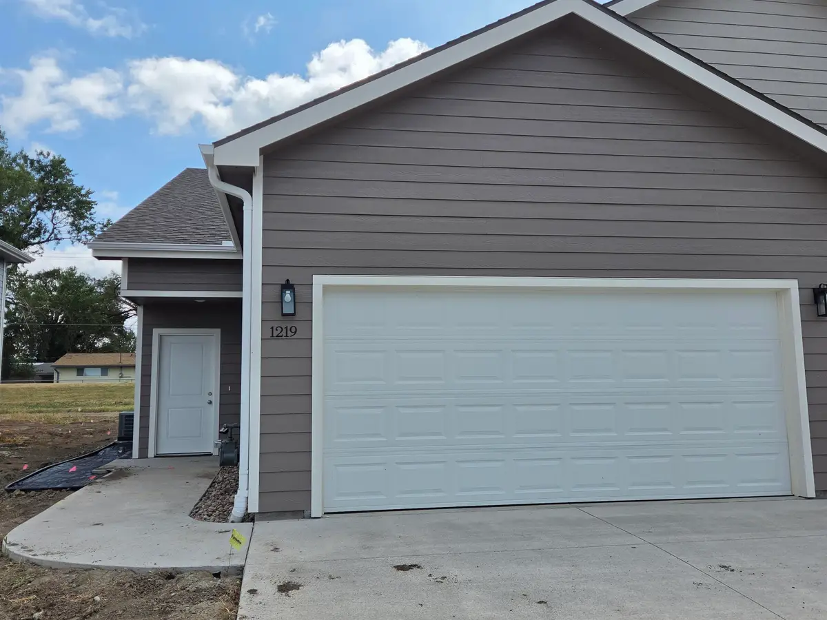 1219 Lindbergh Ln., Salina, KS 67401 - #1
