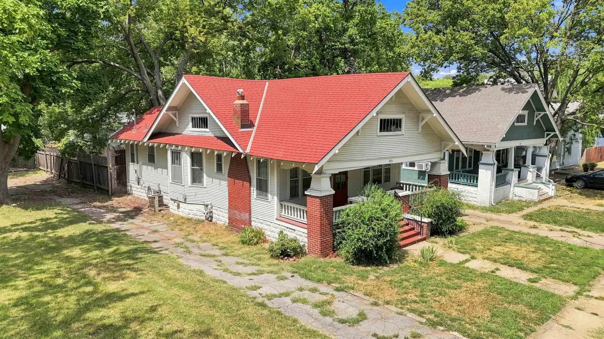 233 N Estelle Ave, Wichita, KS 67214 - #1