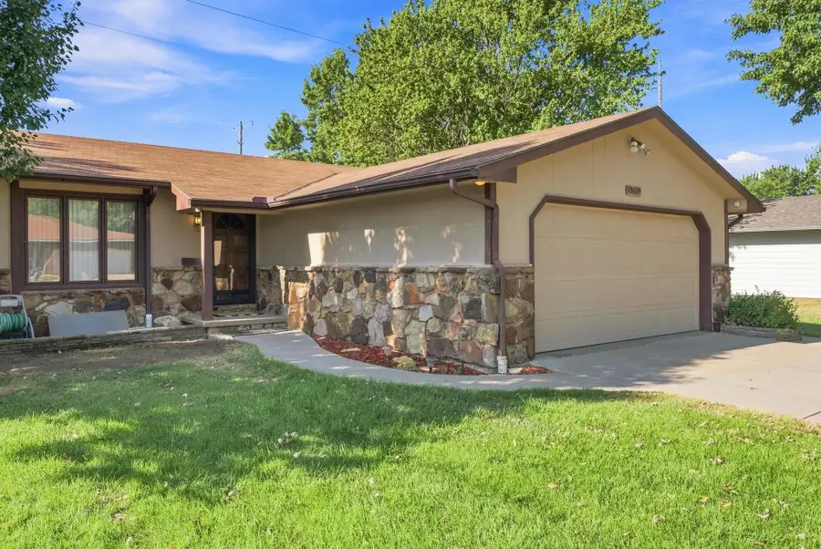 10607 W Nantucket St, Wichita, KS 67212-1274 - #2