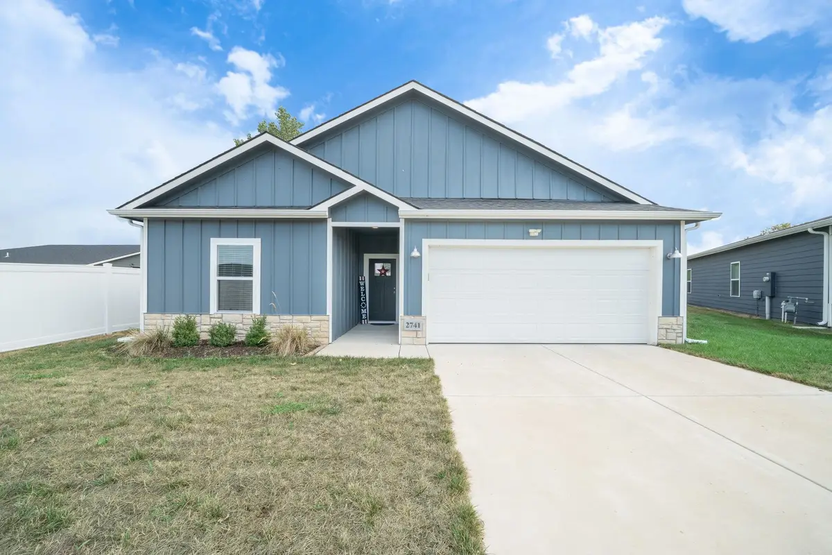 2741 S Cypress Ct, Wichita, KS 67210 - #1