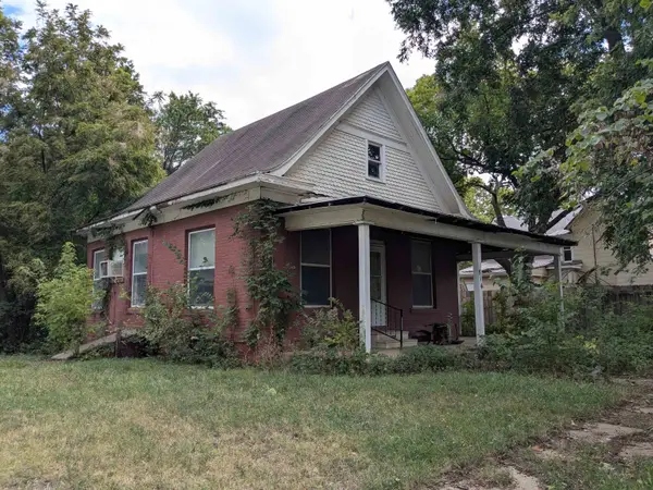814 Walton, Winfield, KS 67156