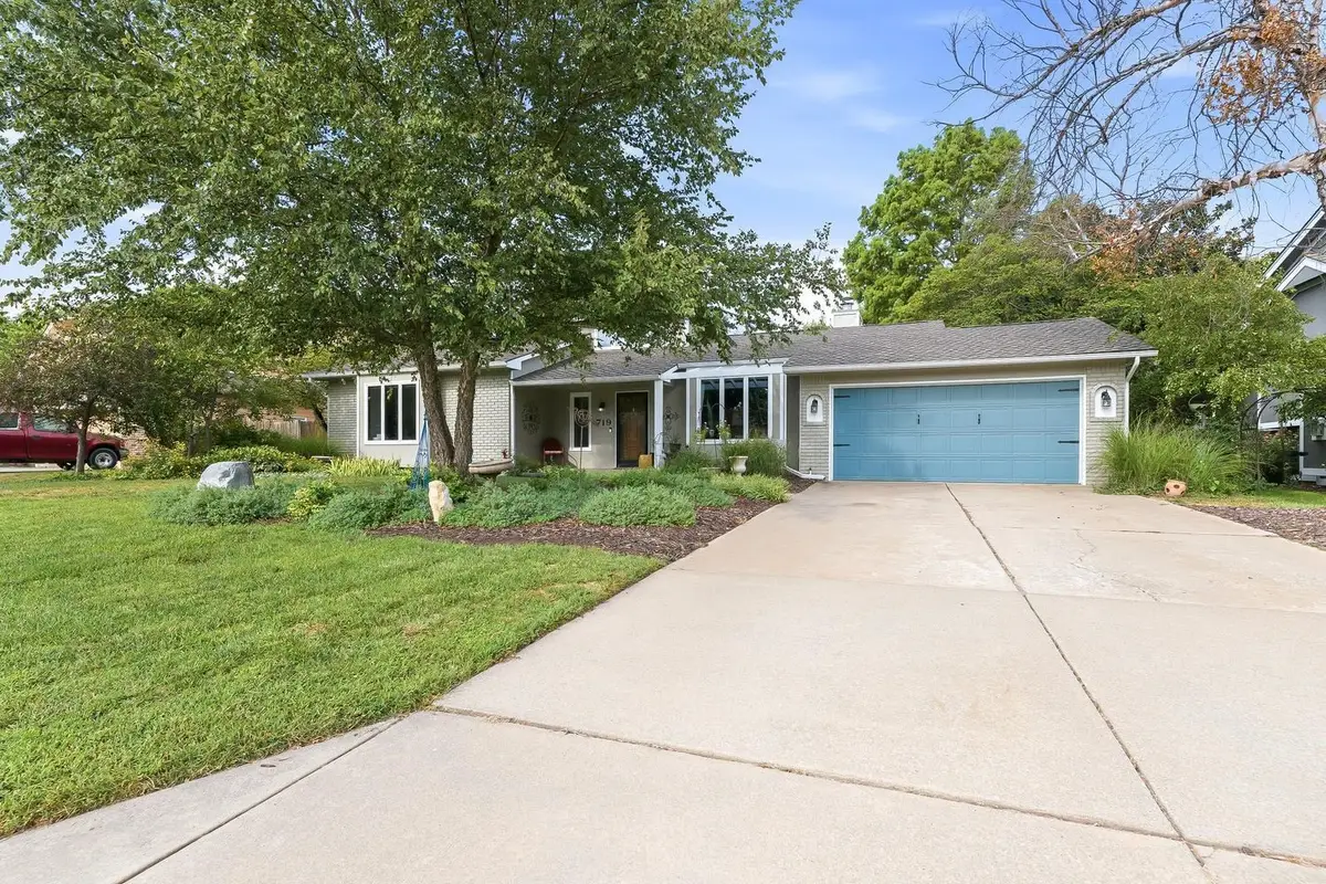 719 S Honeybrook Ln, Derby, KS 67037 - #1