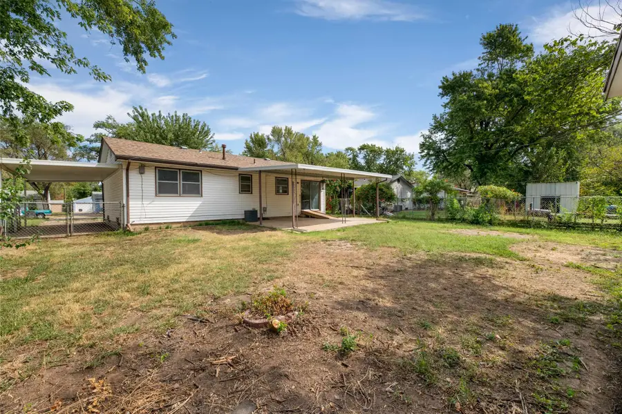 2001 E Idlewild Dr, Wichita, KS 67216 - #3