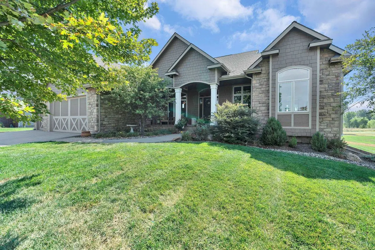 1717 E Elk Ridge Ave, Goddard, KS 67052 - #1