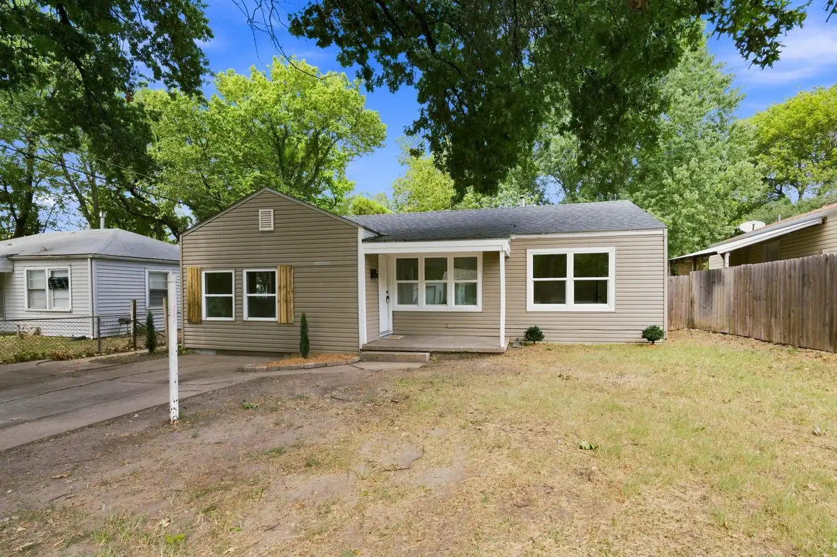 3114 E Range Rd, Wichita, KS 67216 - #1