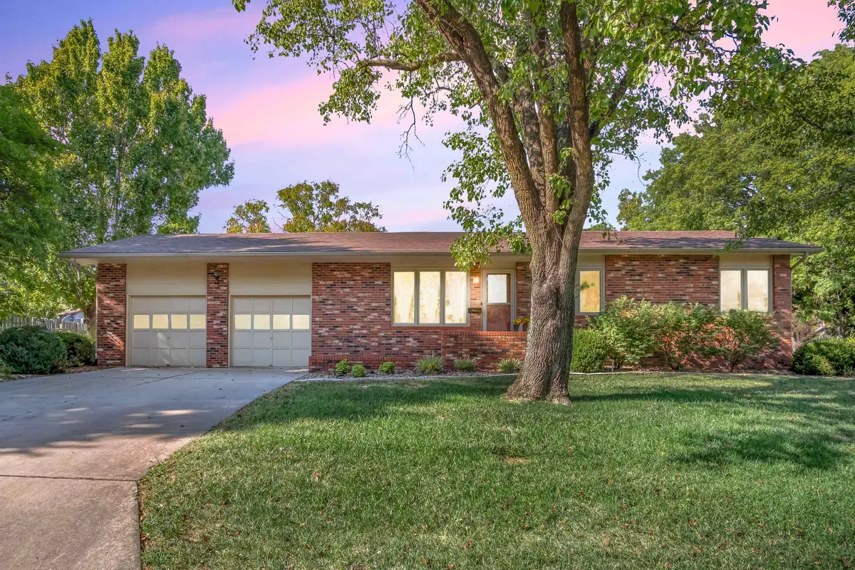 600 W 13th St, Newton, KS 67114 - #1