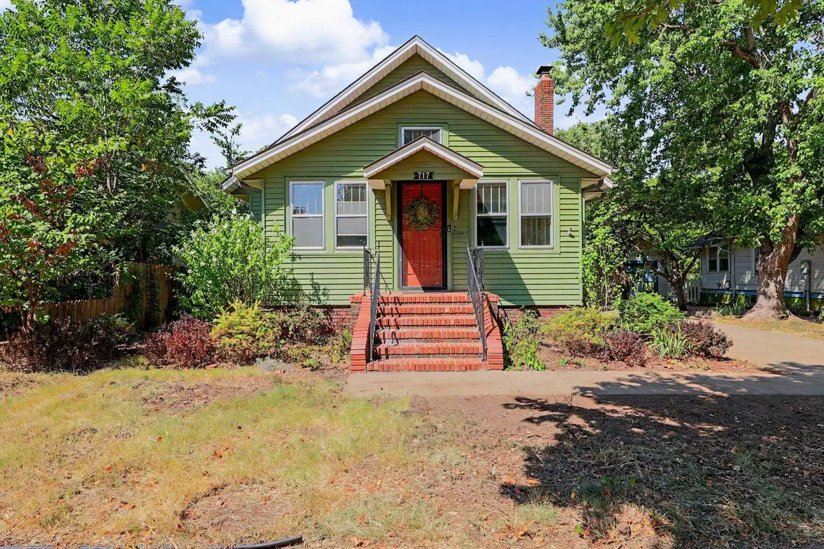 717 N High, Newton, KS 67114 - #1