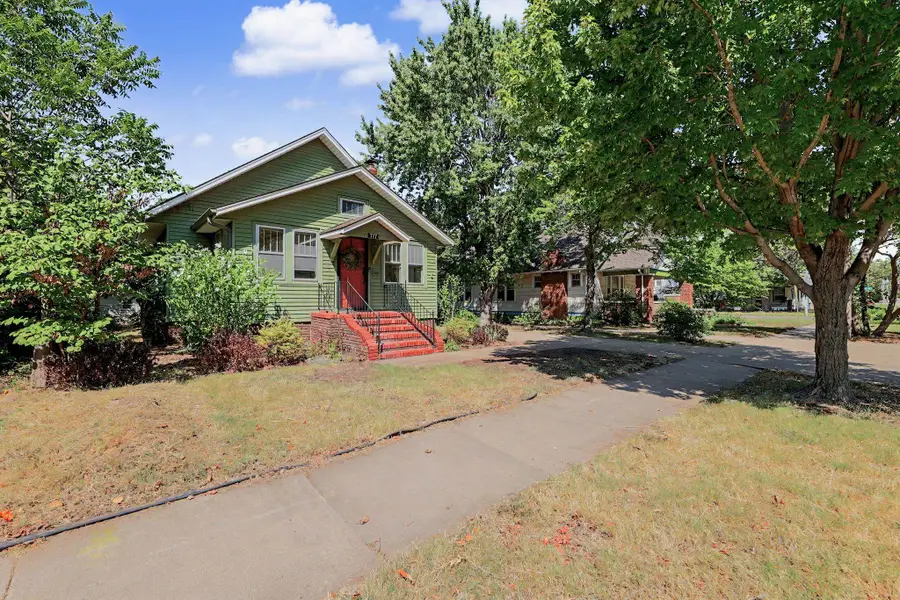 717 N High, Newton, KS 67114 - #3