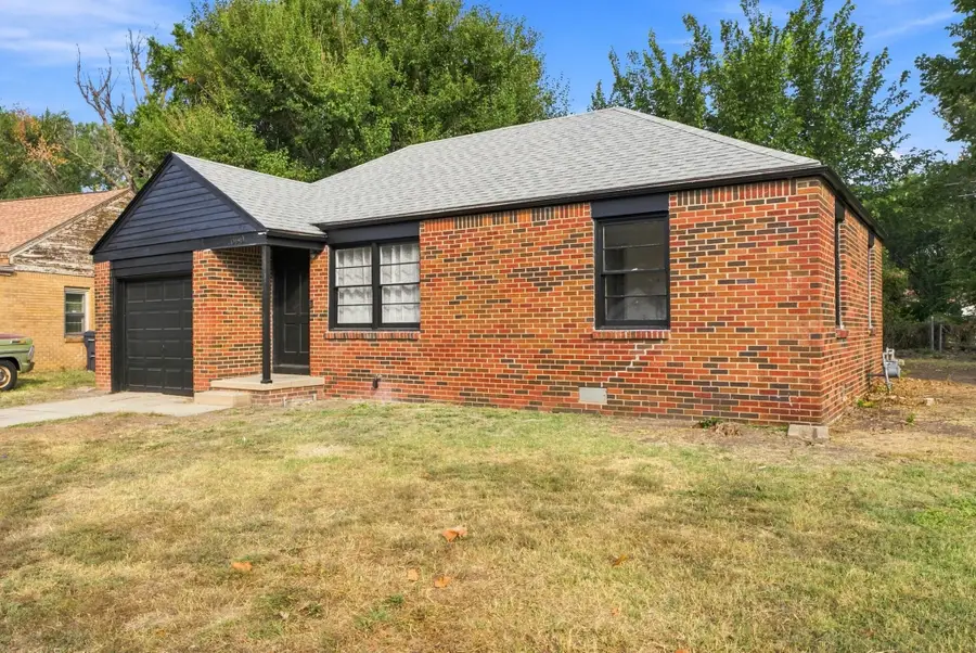 1639 N Kenmar Dr, Wichita, KS 67208 - #2