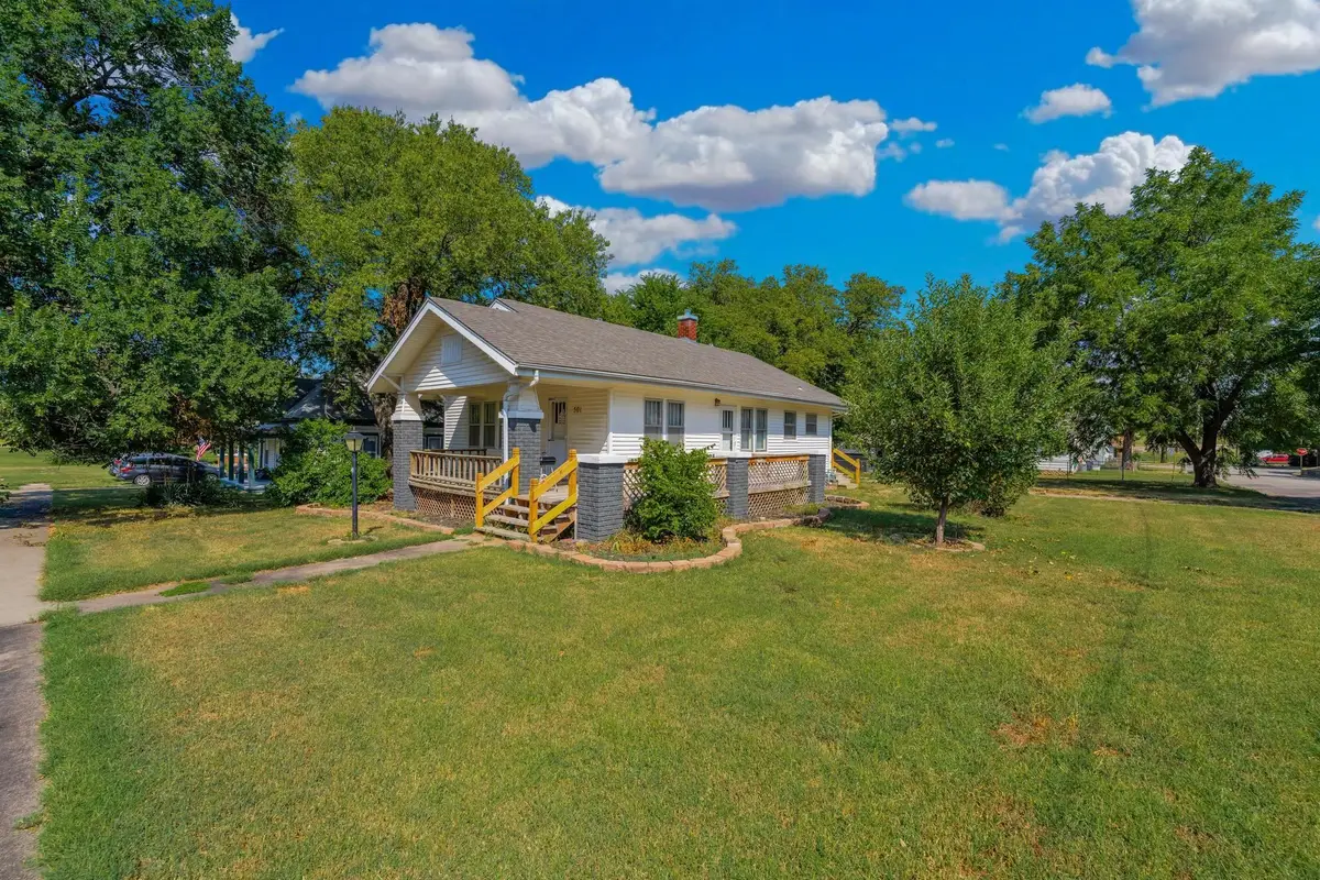 501 W Lincoln Ave, Wellington, KS 67152 - #1