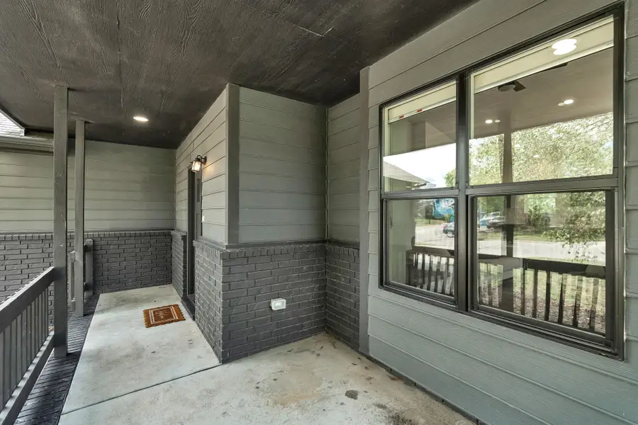 419 E Myers Ct, Mulvane, KS 67110 - #2
