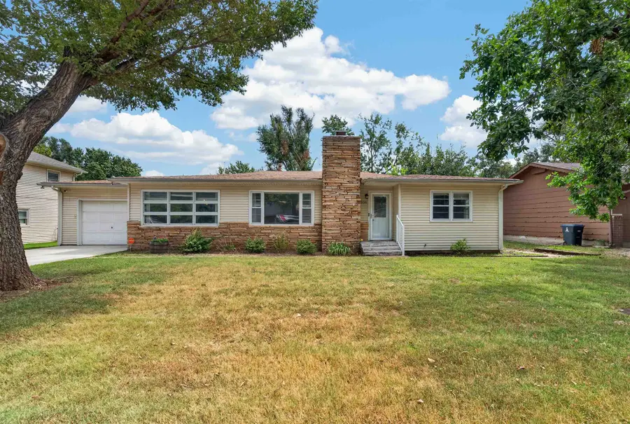 336 Hunton Rd, El Dorado, KS 67042 - #2