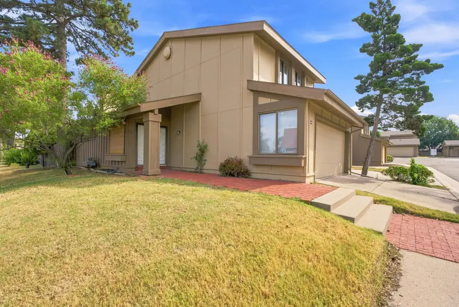 8201 E Harry Unit 501, Wichita, KS 67207 - #3