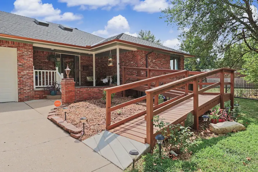784 N Kessler St, Wichita, KS 67203 - #2