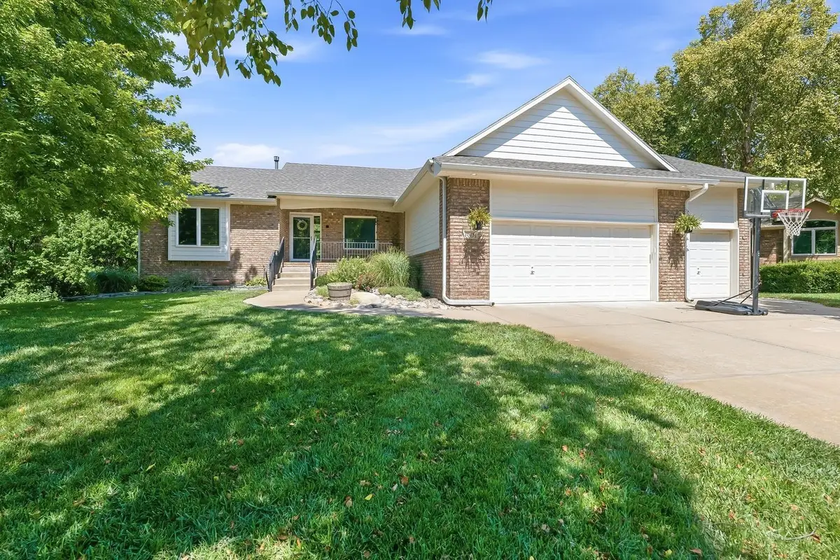 4845 N Steeds Crossing Cir, Park City, KS 67219 - #1