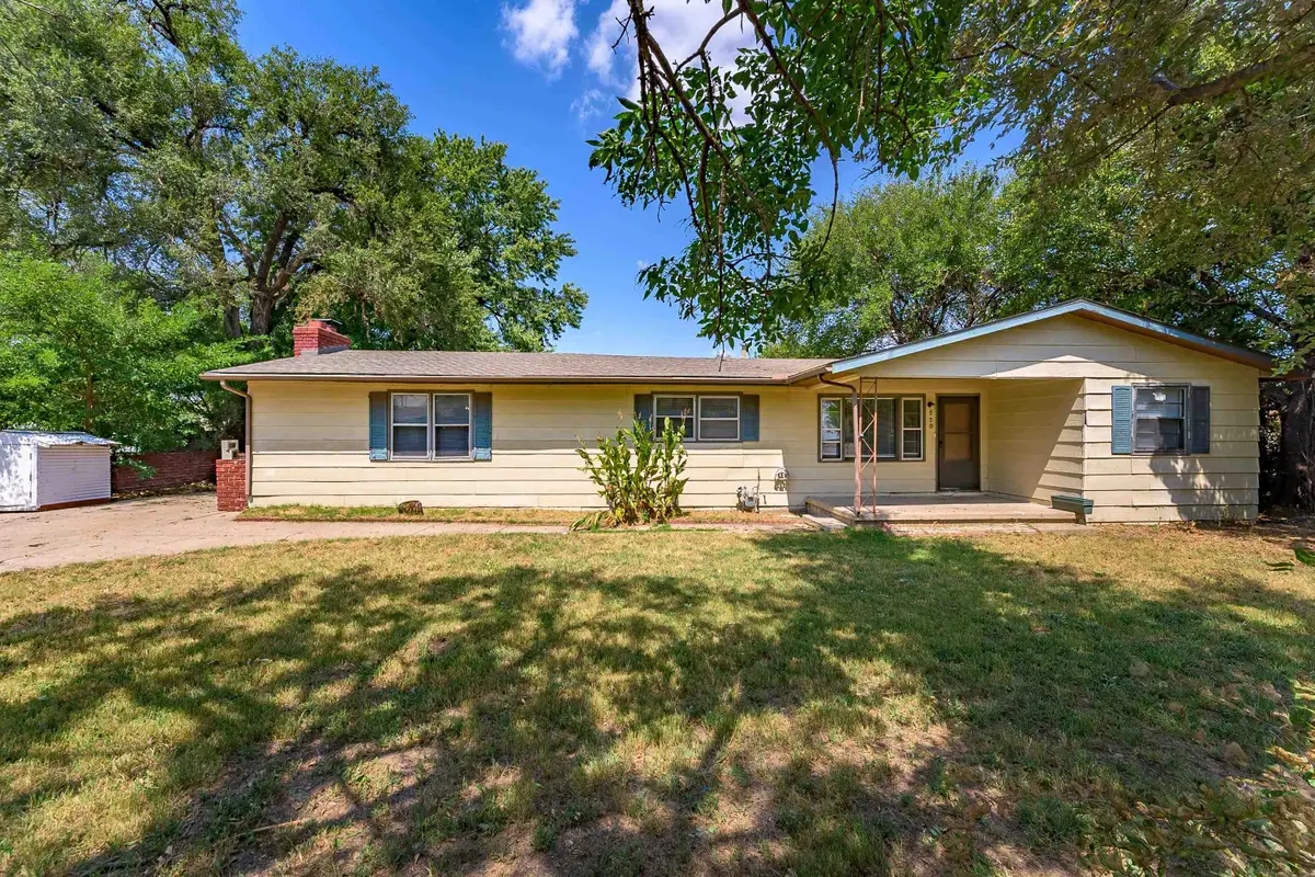 220 E 44th St S, Wichita, KS 67216-1714 - #1