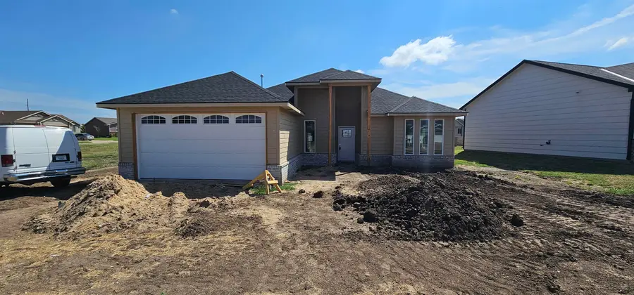 728 N Red Bud Ave., Valley Center, KS 67147 - #2