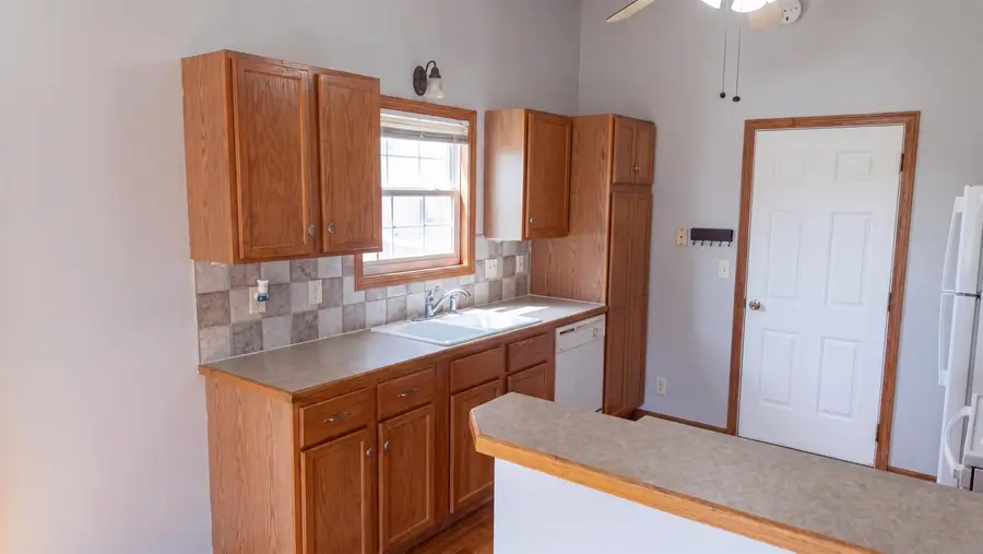 6505 E 44th St N, Bel Aire, KS 67226-1483 - #3