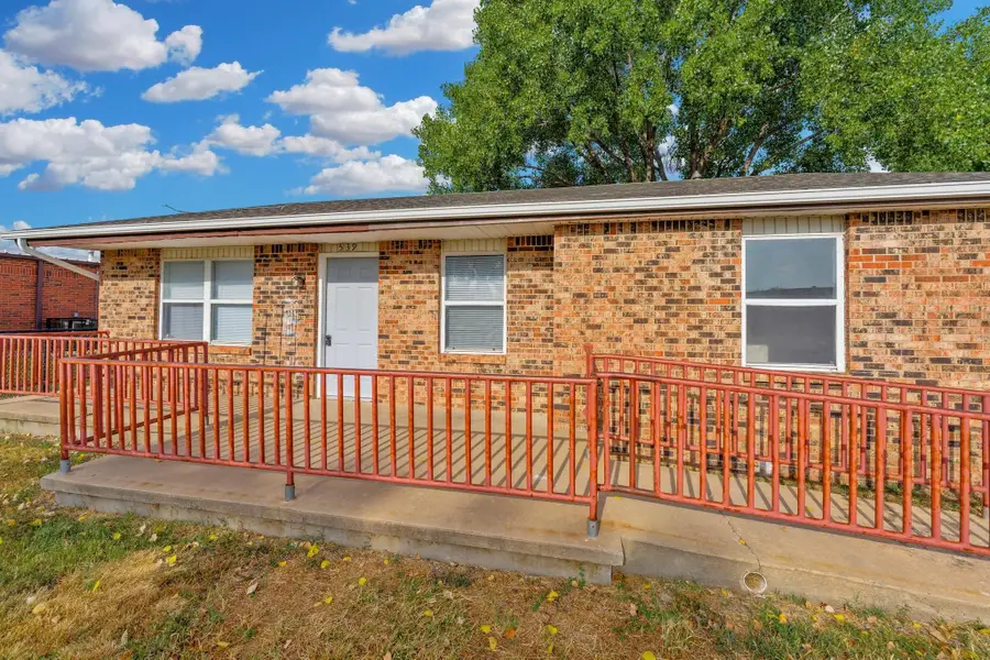 539 N Summitlawn, Wichita, KS 67212 - #2