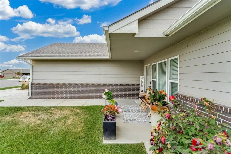 960 N Clover, Goddard, KS 67052 - #3