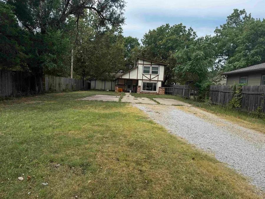 1313 S Fern St, Wichita, KS 67213 - #2