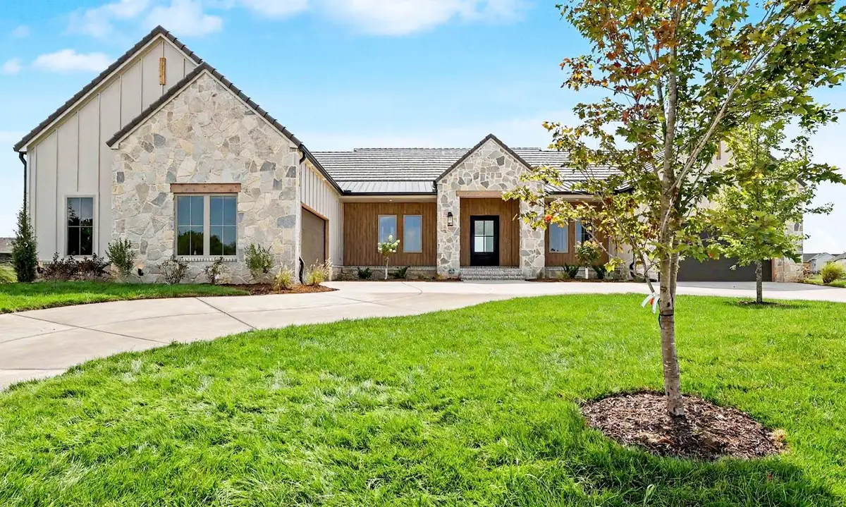 3412 N Bedford Court, Wichita, KS 67226 - #1