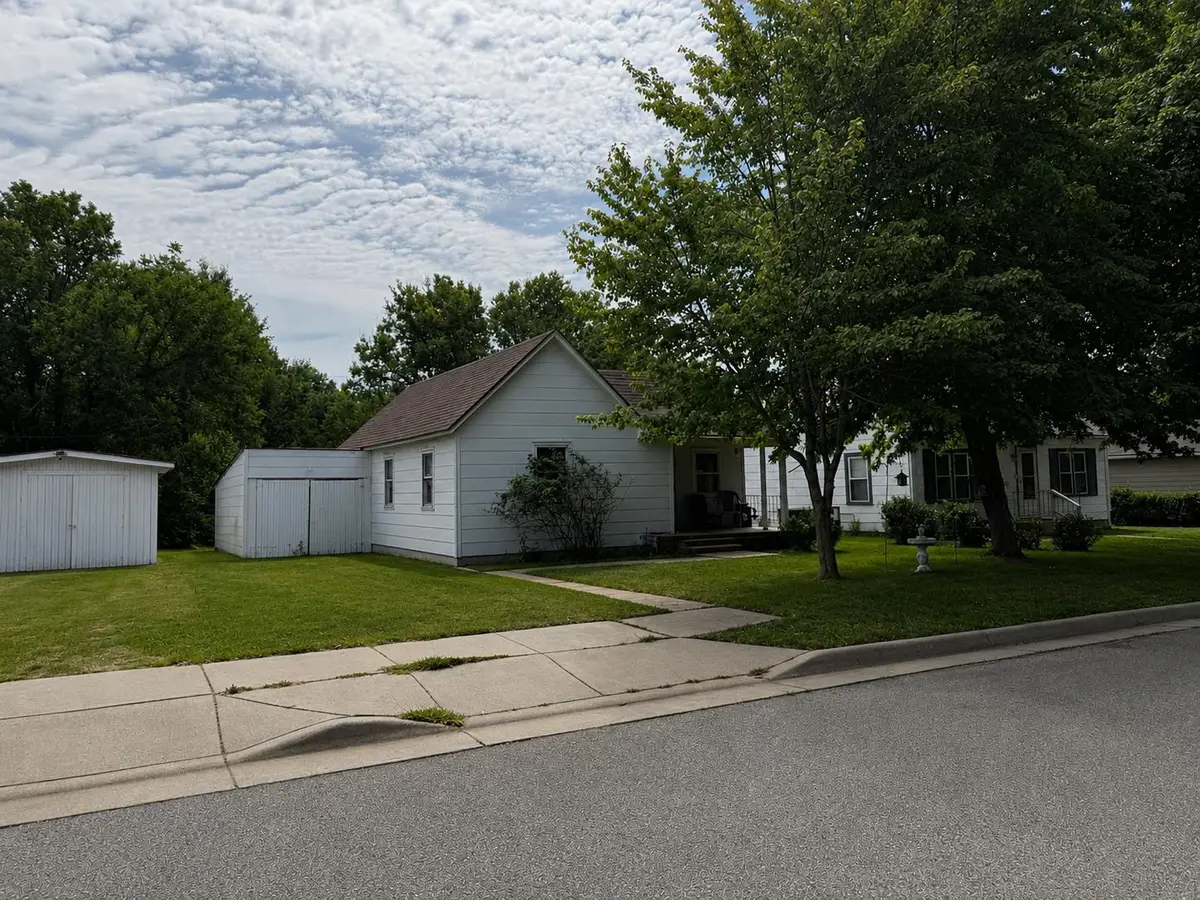 224 N Residence St, El Dorado, KS 67042 - #1